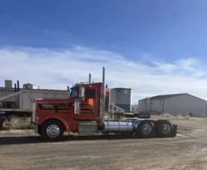 Kenworth W900L Semi