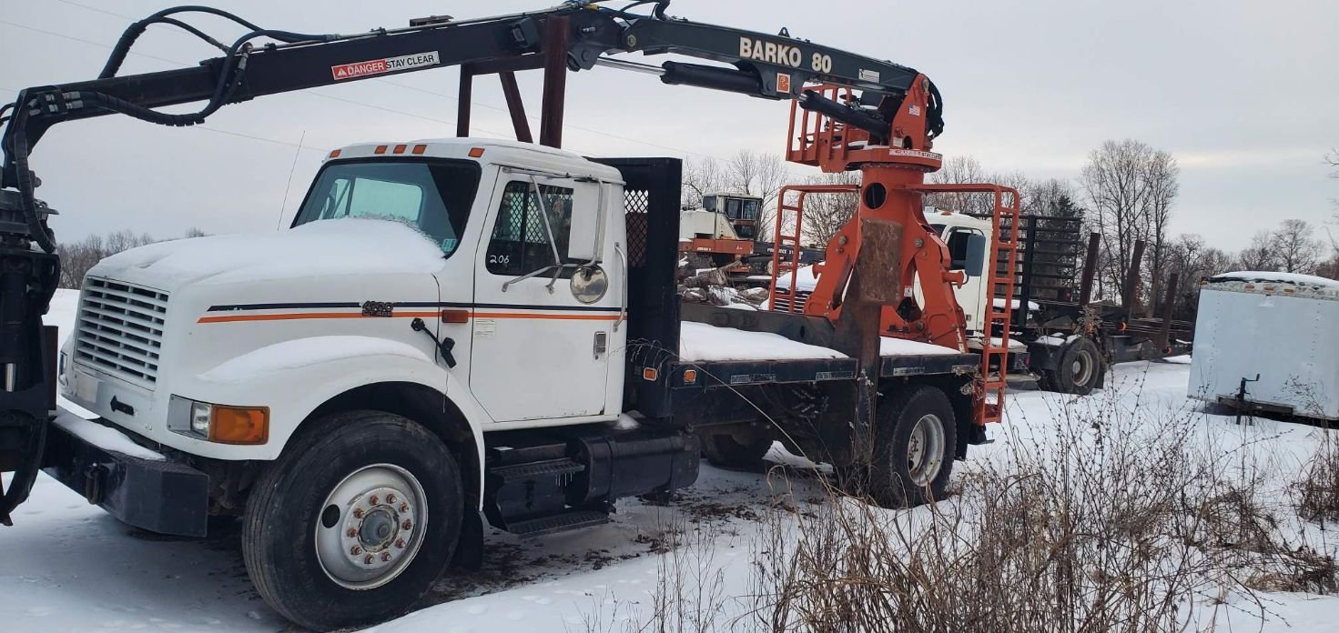 International Barko 80 Loader
