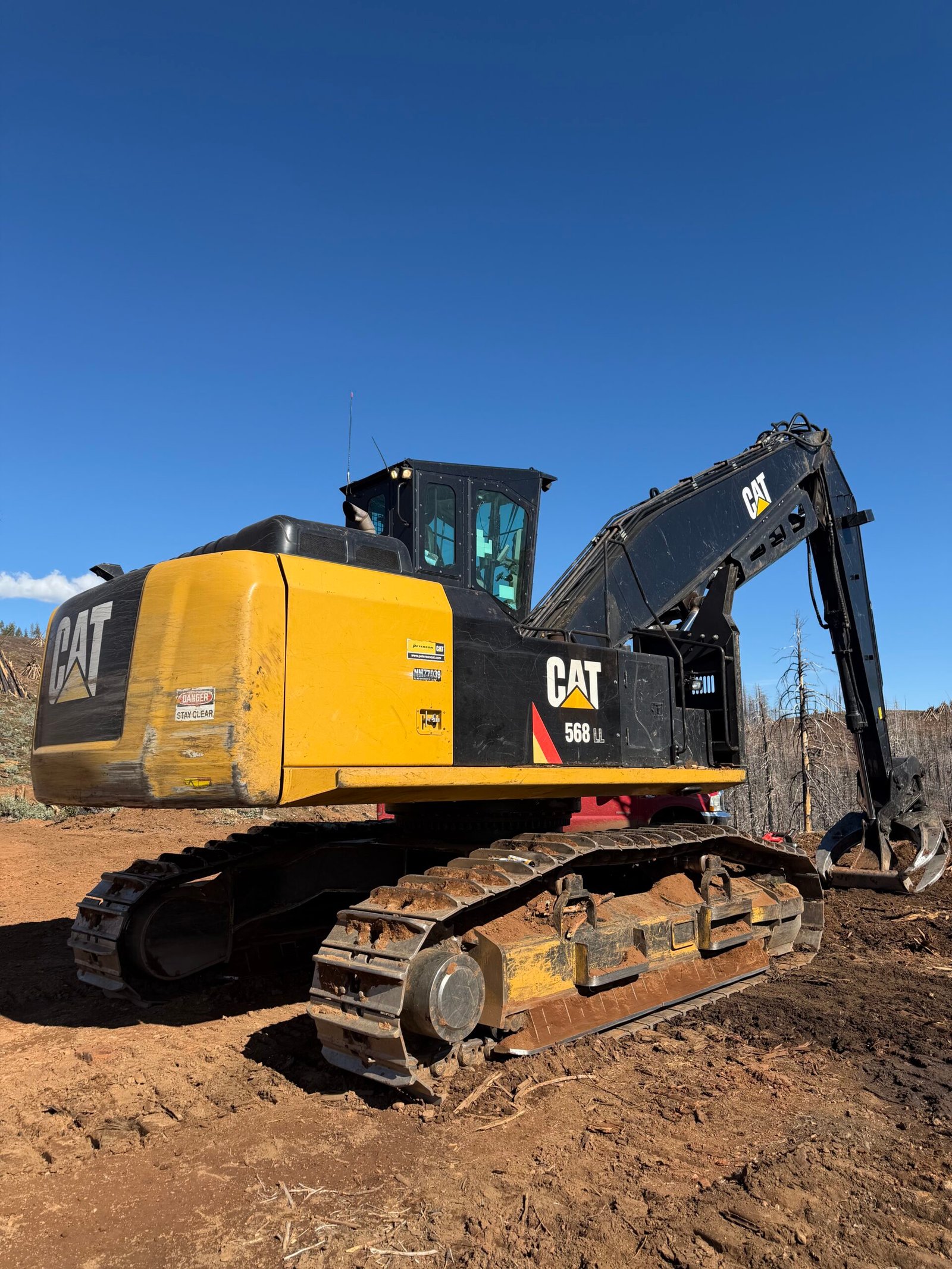 CAT 568LL Log Loader