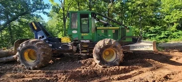 Deere 640H