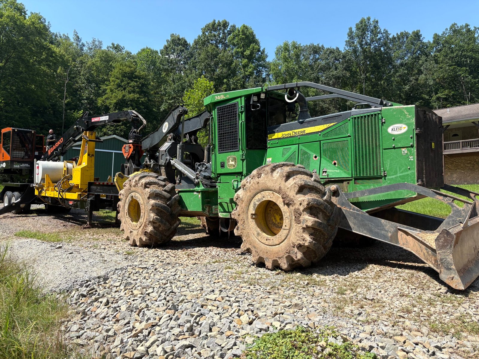 John Deere 748L2