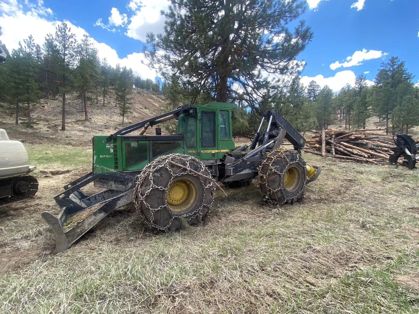 John Deere 848H