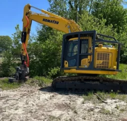 Komatsu 228 0 Swing