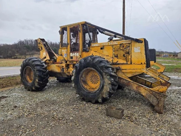 Deere 640E