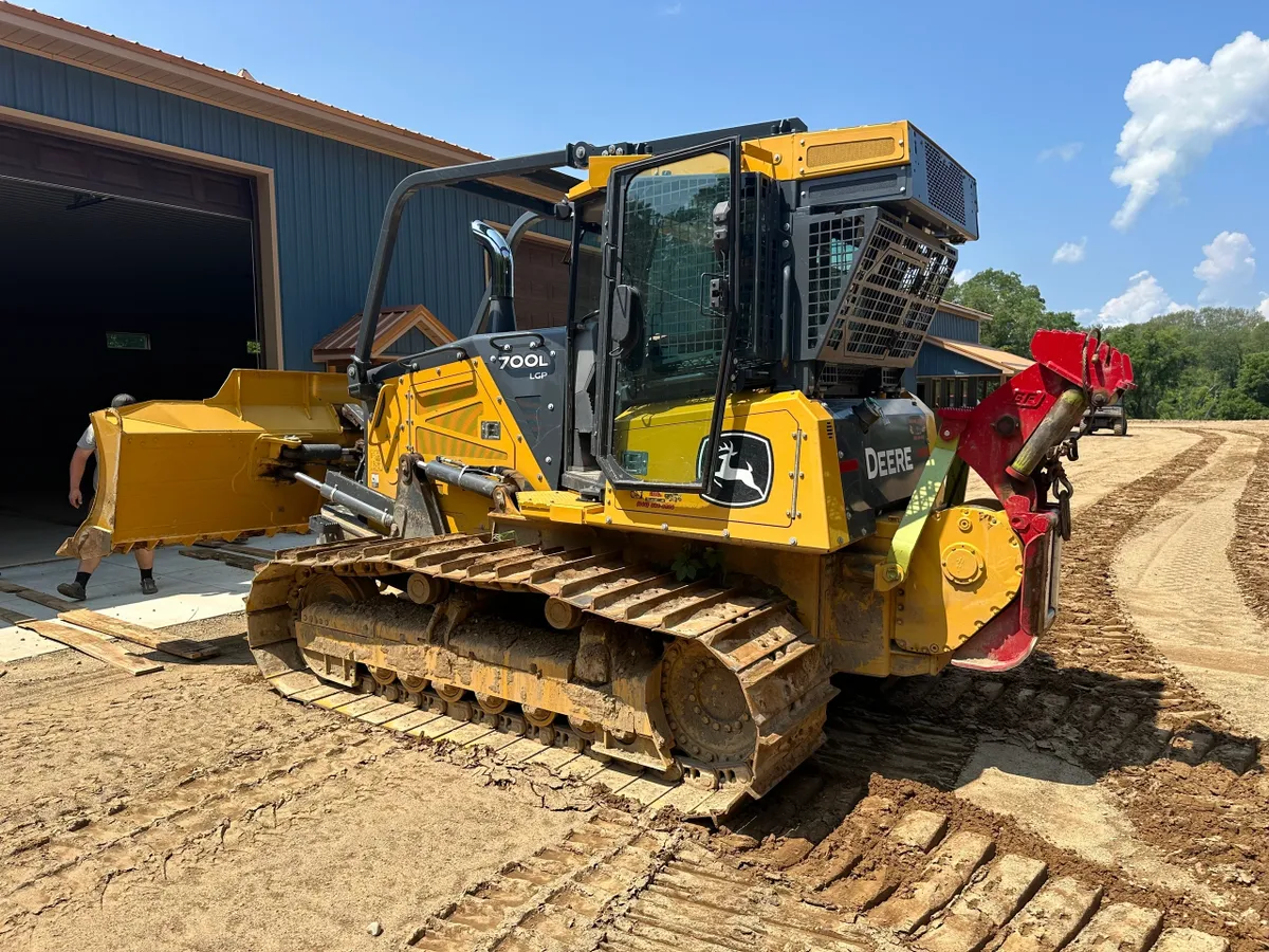 John Deere 700L LGP Forestry Doze